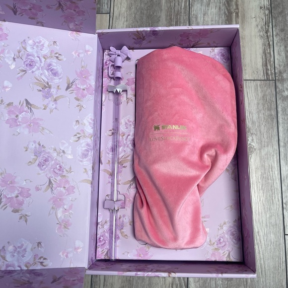 Loveshackfancy 40oz Tumbler Happy Thoughts - Picture 3 of 7